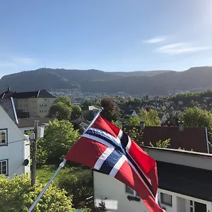  Apartamento # 1 Mountain View With Free Street Parking Noruega